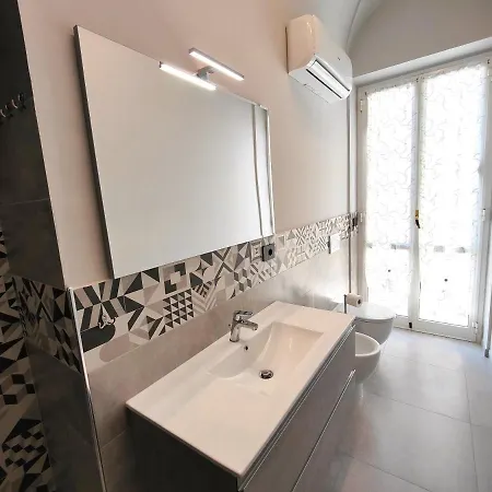 Hostdomus - Garibaldi *