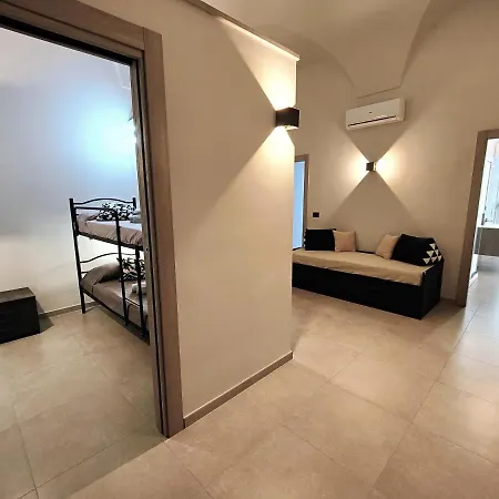 Hostdomus - Garibaldi Appartement Loano
