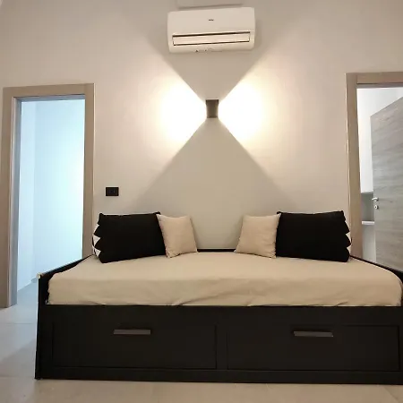 Hostdomus - Garibaldi Apartament Loano