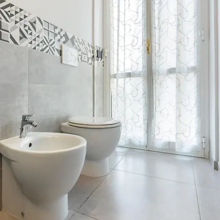 Hostdomus - Garibaldi * Loano