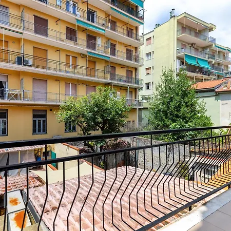Hostdomus - Garibaldi Apartman Loano